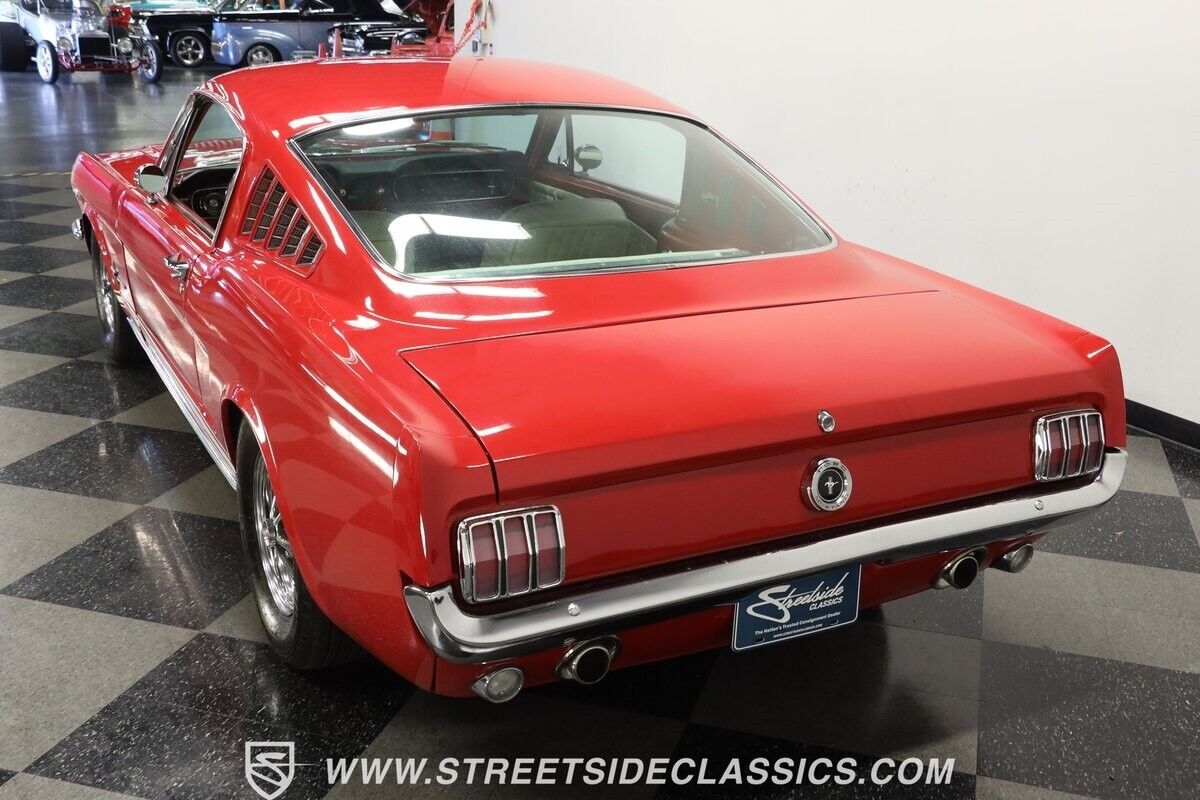 Ford-Mustang-Coupe-1965-Red-Black-13979-7