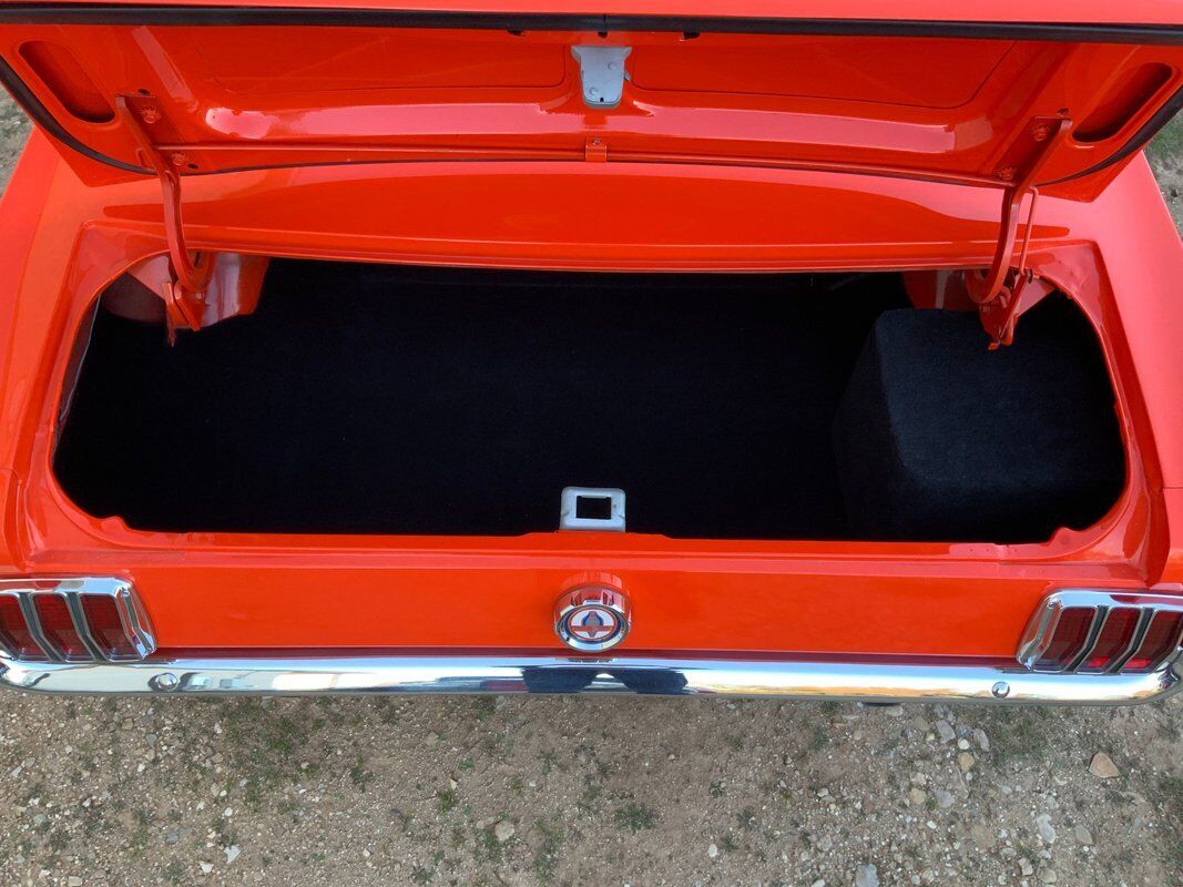 Ford-Mustang-Coupe-1965-Red-Black-17424-4