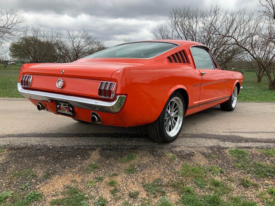 Ford-Mustang-Coupe-1965-Red-Black-17424-5