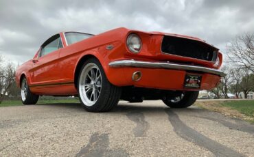 Ford-Mustang-Coupe-1965-Red-Black-17424-6