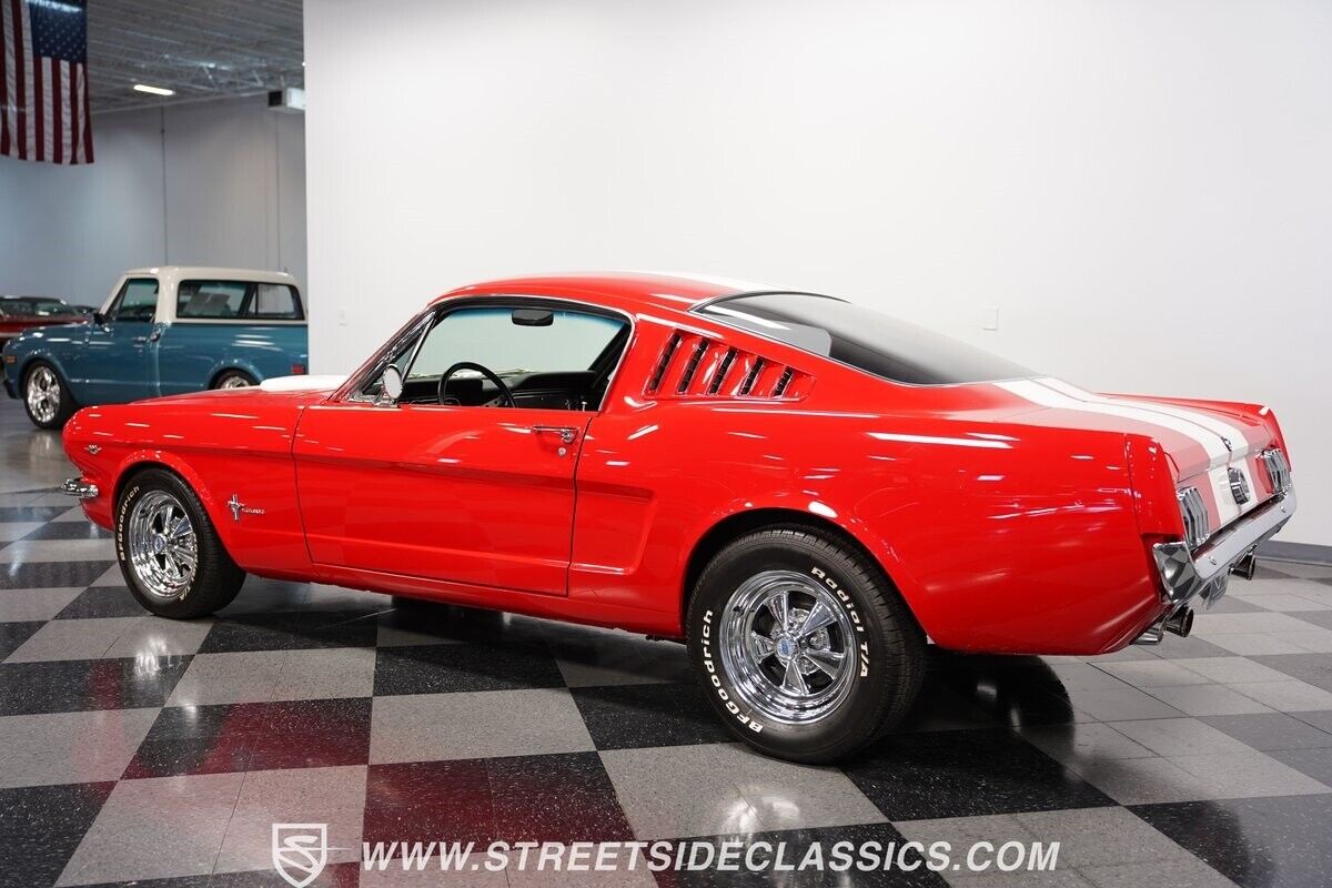 Ford-Mustang-Coupe-1965-Red-Black-31694-8