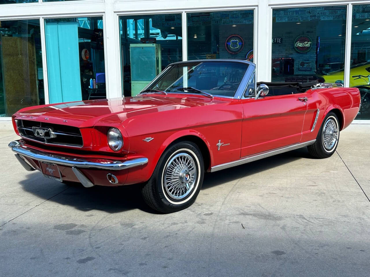 Ford-Mustang-Coupe-1965-Red-Black-48181-11