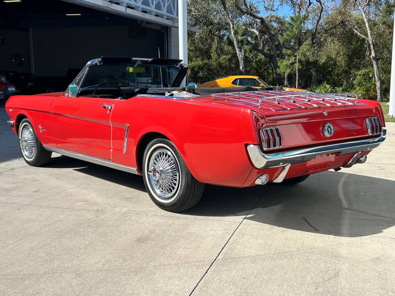 Ford-Mustang-Coupe-1965-Red-Black-48181-9