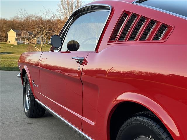 Ford-Mustang-Coupe-1965-Red-Red-2253-20