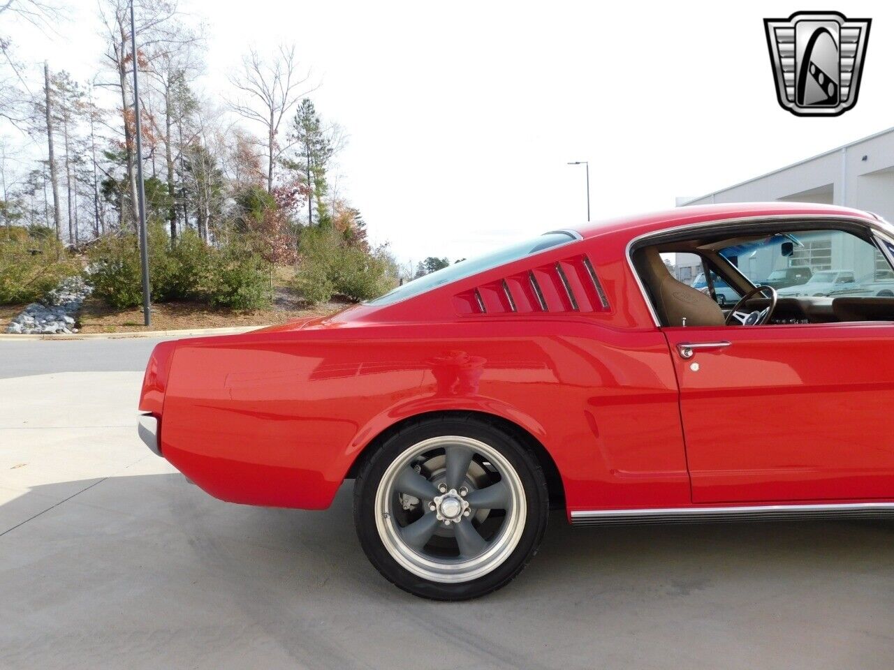 Ford-Mustang-Coupe-1965-Red-Tan-64-11