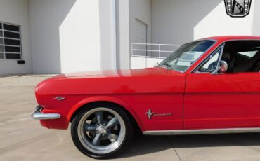 Ford-Mustang-Coupe-1965-Red-Tan-64-5