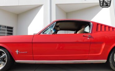 Ford-Mustang-Coupe-1965-Red-Tan-64-6