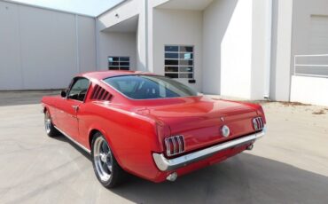 Ford-Mustang-Coupe-1965-Red-Tan-64-8