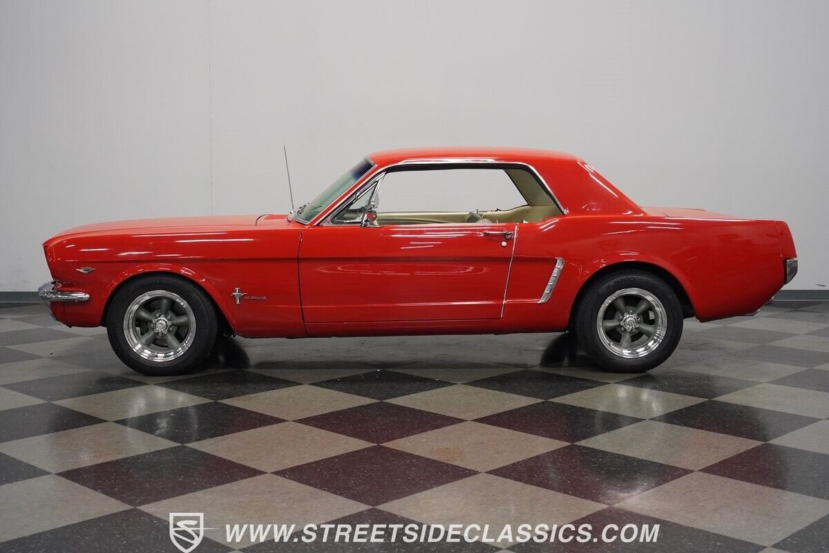 Ford-Mustang-Coupe-1965-Red-White-3151-2