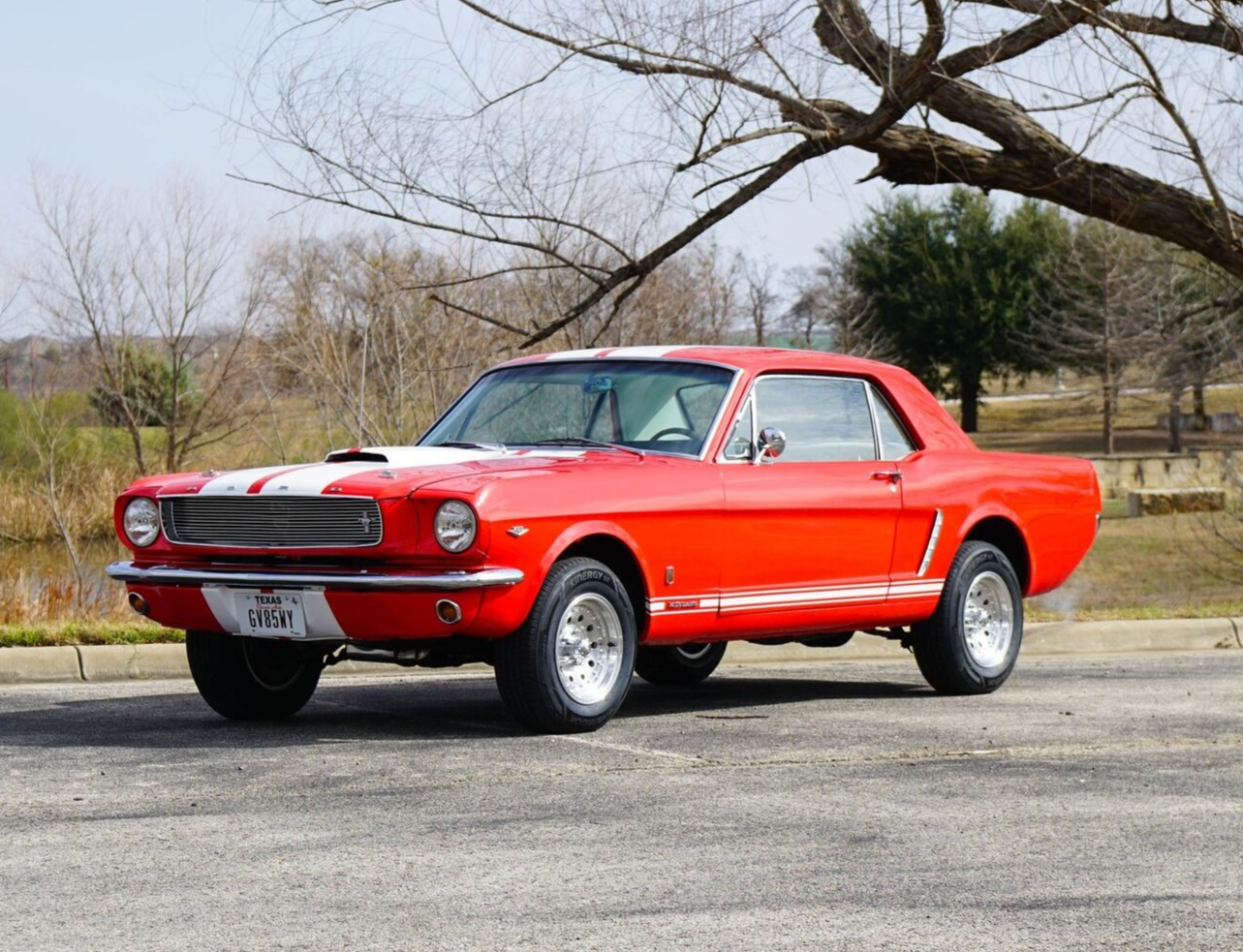 Ford-Mustang-Coupe-1965-Red-White-71489-1