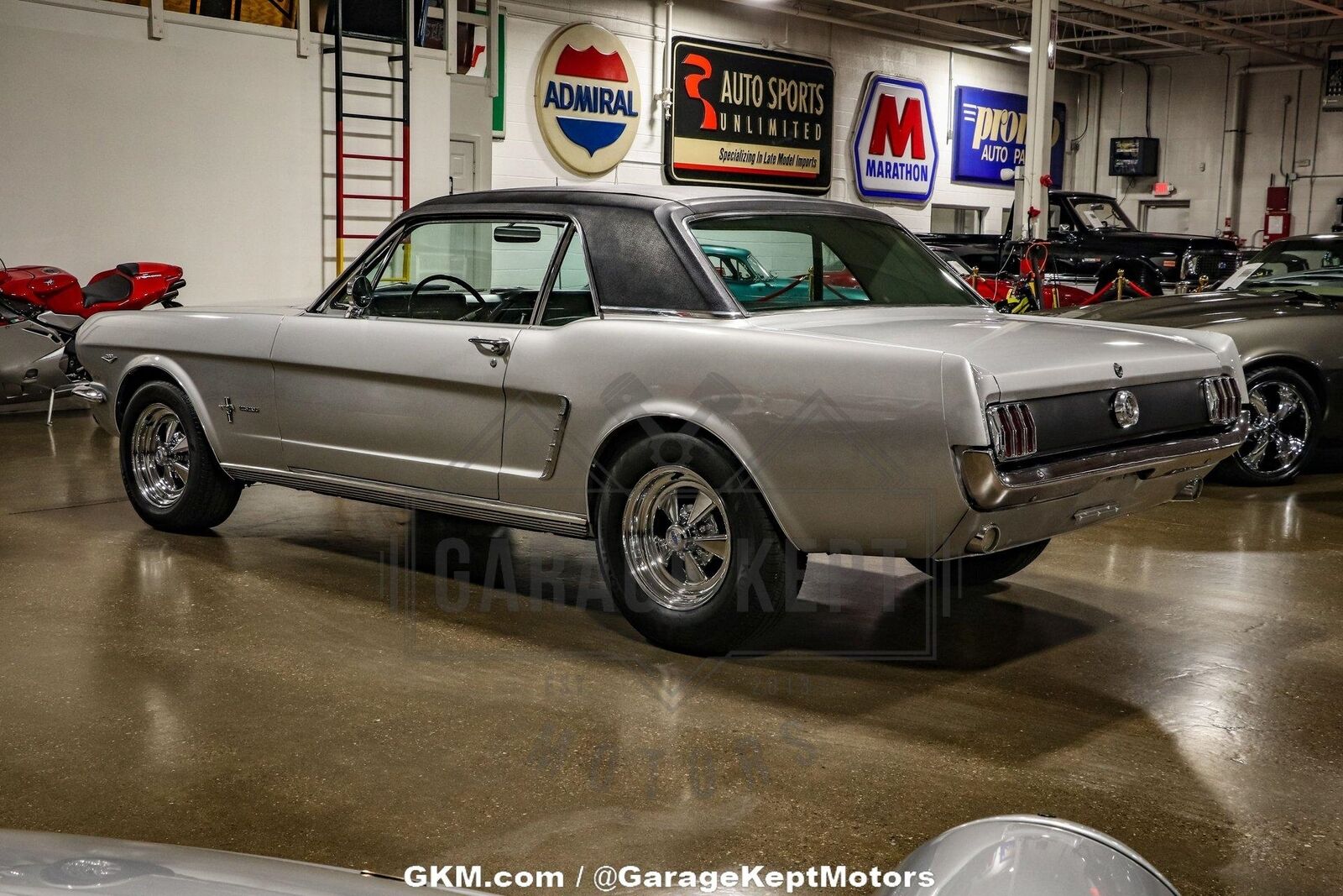 Ford-Mustang-Coupe-1965-Silver-Black-96318-10