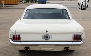 Ford-Mustang-Coupe-1965-White-Blue-33627-3