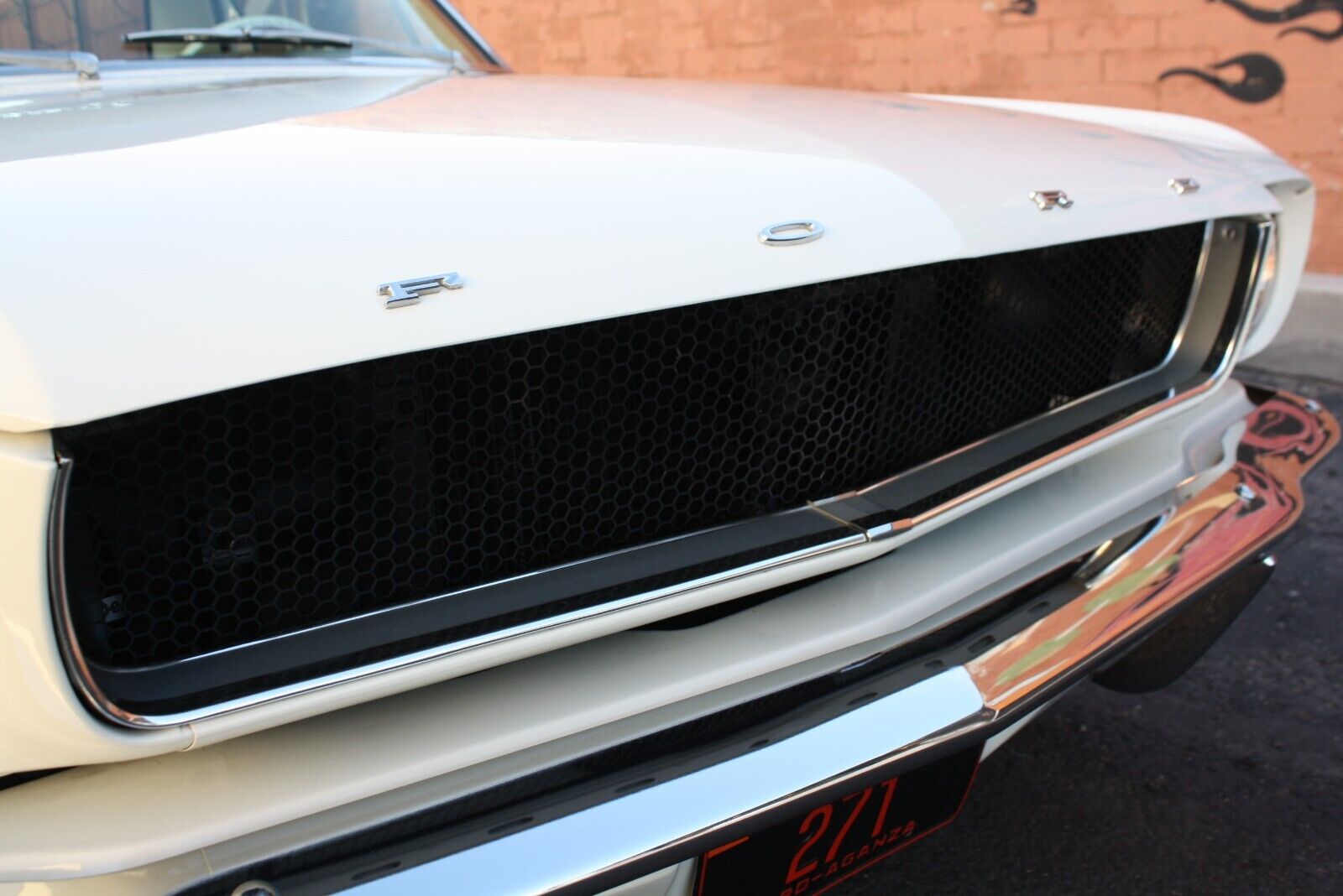 Ford-Mustang-Coupe-1965-White-White-54525-35