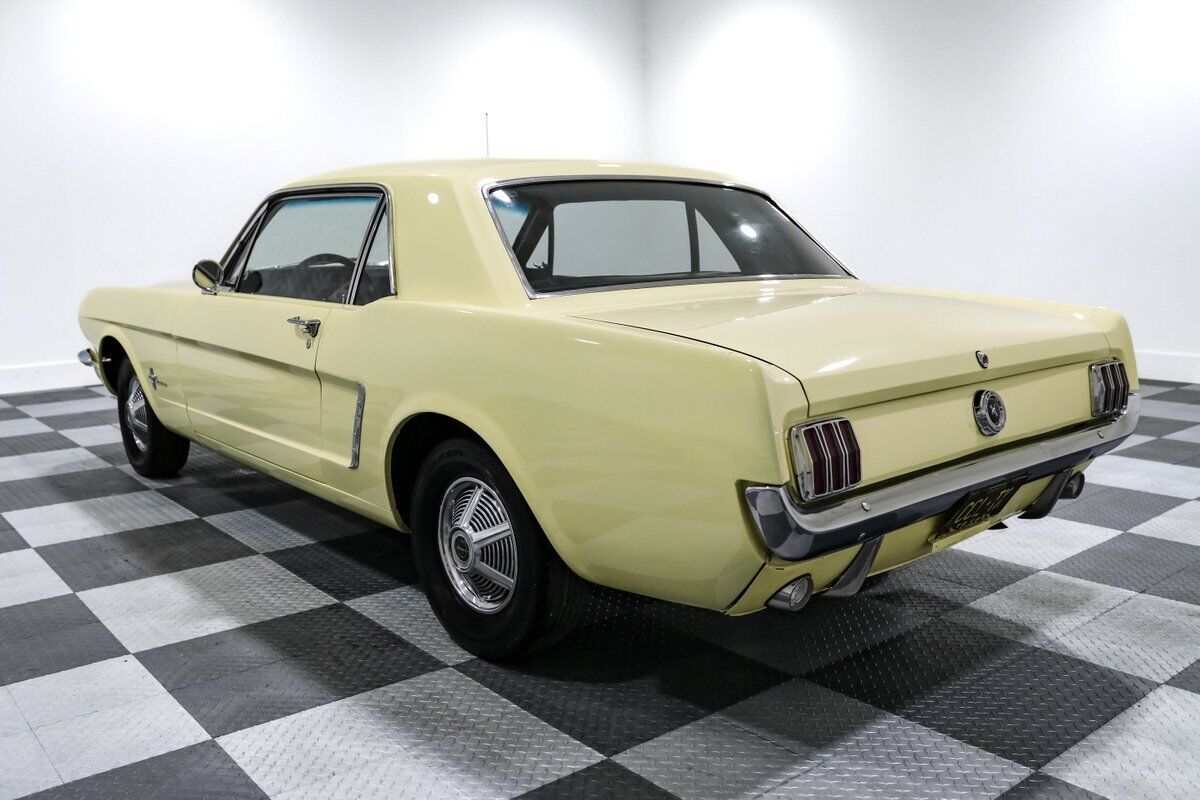 Ford-Mustang-Coupe-1965-Yellow-Black-106675-5