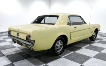 Ford-Mustang-Coupe-1965-Yellow-Black-106675-7