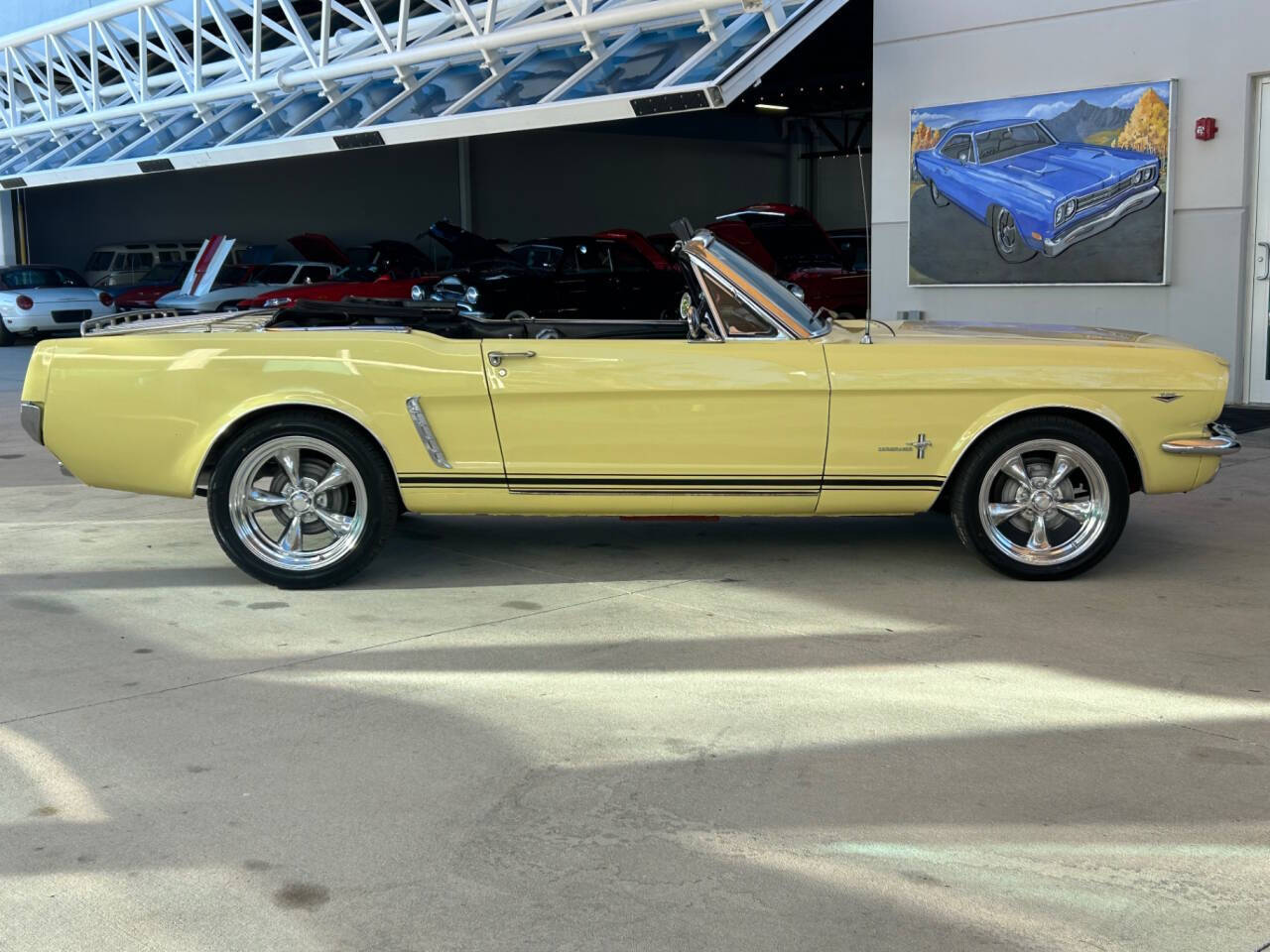 Ford-Mustang-Coupe-1965-Yellow-Black-51139-3