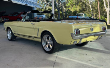 Ford-Mustang-Coupe-1965-Yellow-Black-51139-9