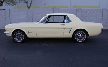 Ford-Mustang-Coupe-1965-Yellow-Black-86034-5