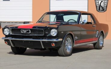 Ford-Mustang-Coupe-1966-Black-Black-3985-3