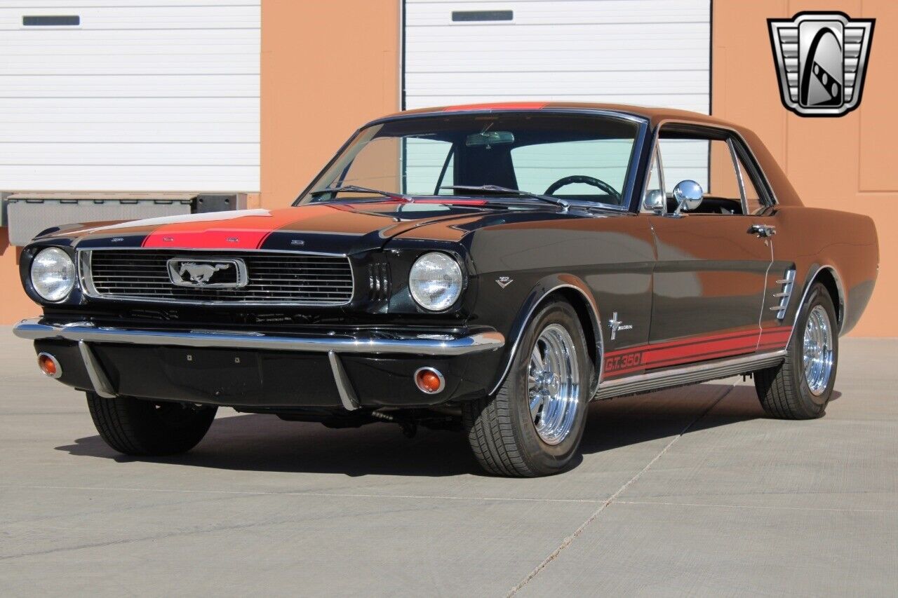 Ford-Mustang-Coupe-1966-Black-Black-3985-3