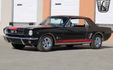 Ford-Mustang-Coupe-1966-Black-Black-3985-4