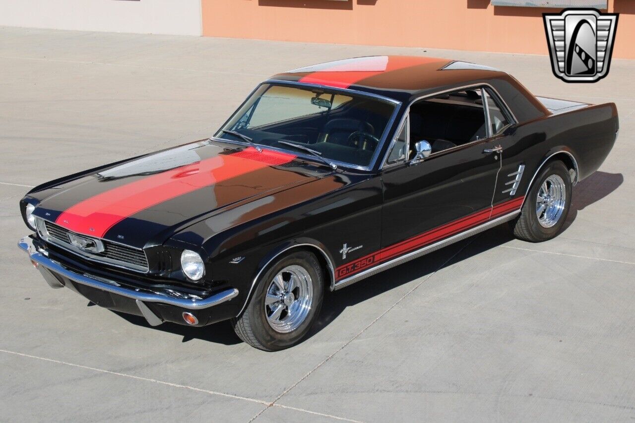 Ford-Mustang-Coupe-1966-Black-Black-3985-8