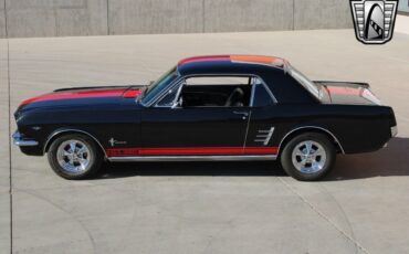 Ford-Mustang-Coupe-1966-Black-Black-3985-9