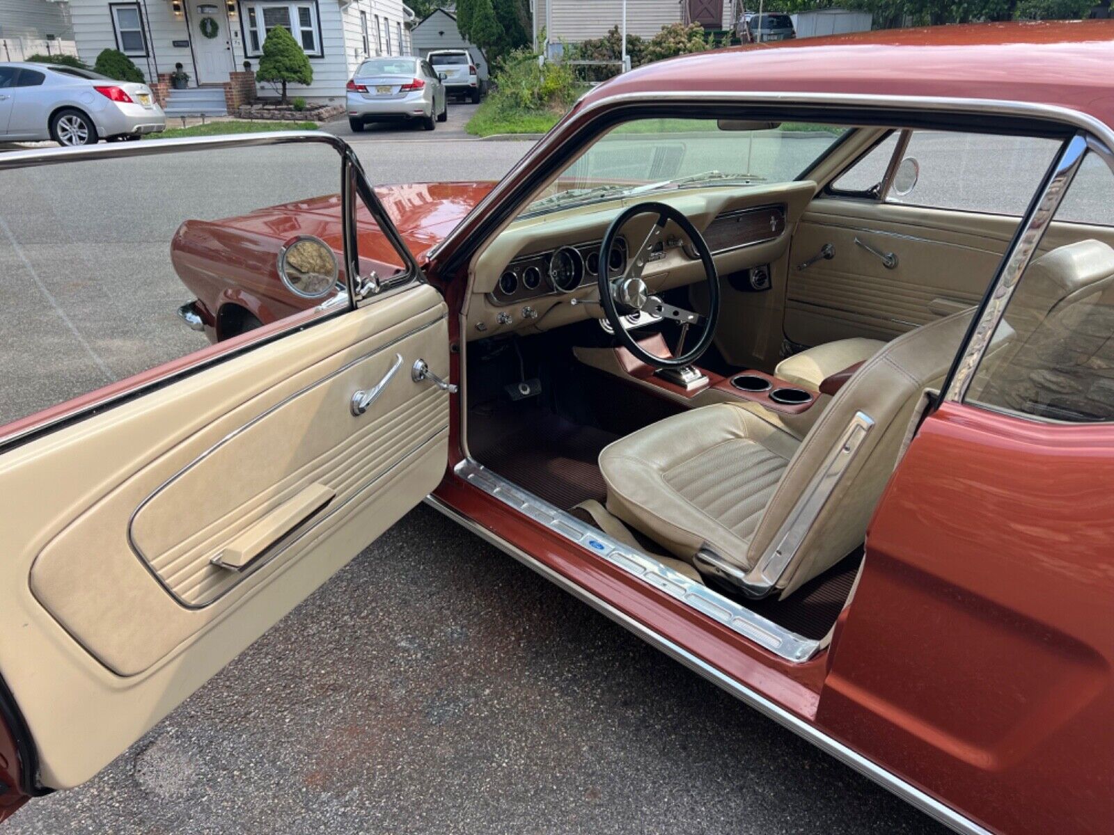 Ford-Mustang-Coupe-1966-Emberglo-Tan-105269-10