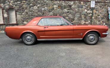 Ford-Mustang-Coupe-1966-Emberglo-Tan-105269-4