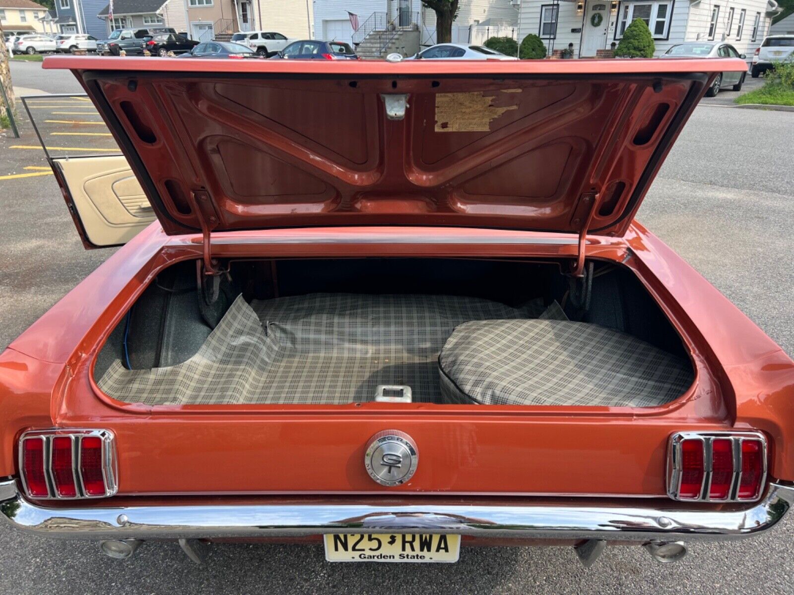 Ford-Mustang-Coupe-1966-Emberglo-Tan-105269-7