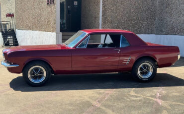 Ford-Mustang-Coupe-1966-Maroon-Black-18-1