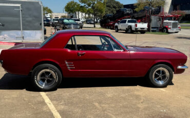 Ford-Mustang-Coupe-1966-Maroon-Black-18-11