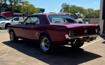 Ford-Mustang-Coupe-1966-Maroon-Black-18-3