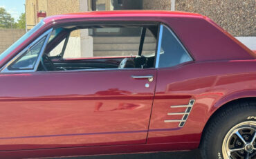 Ford-Mustang-Coupe-1966-Maroon-Black-18-5