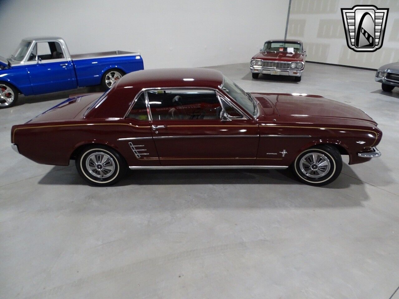 Ford-Mustang-Coupe-1966-Red-Black-119045-7