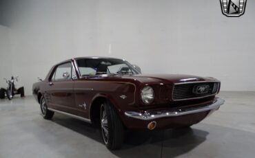 Ford-Mustang-Coupe-1966-Red-Black-119045-8