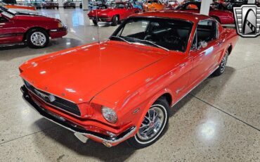 Ford-Mustang-Coupe-1966-Red-Black-162761-2