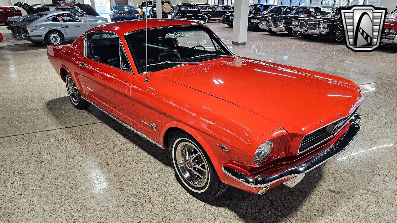 Ford-Mustang-Coupe-1966-Red-Black-162761-5