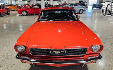 Ford-Mustang-Coupe-1966-Red-Black-162761-6