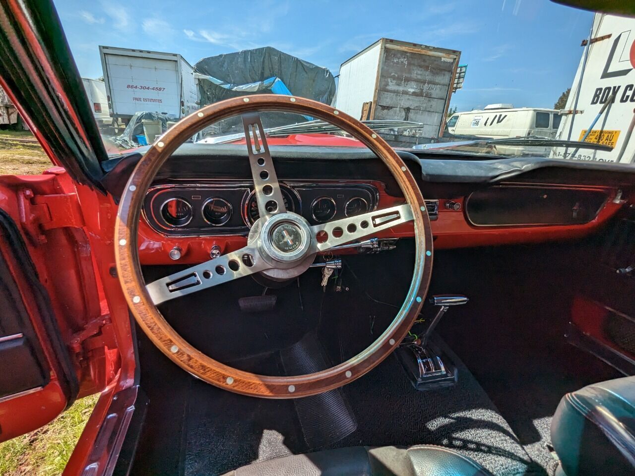 Ford-Mustang-Coupe-1966-Red-Black-28786-9