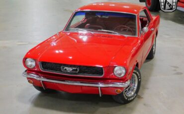 Ford-Mustang-Coupe-1966-Red-Red-128786-2