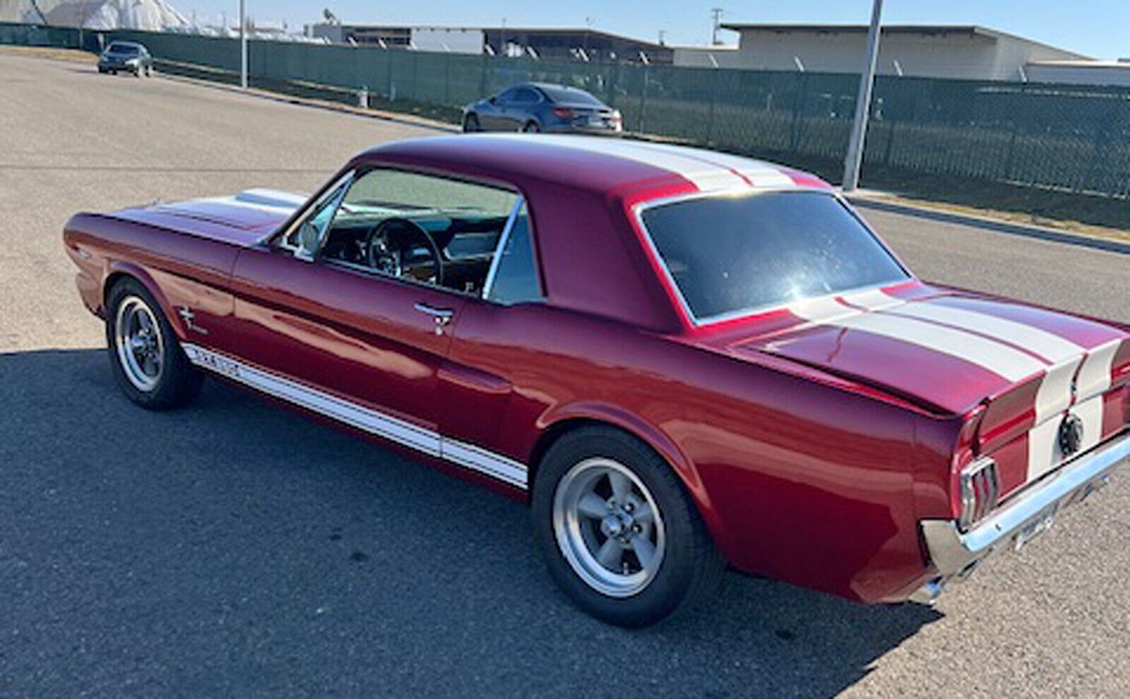 Ford-Mustang-Coupe-1966-Red-Saddle-91549-2