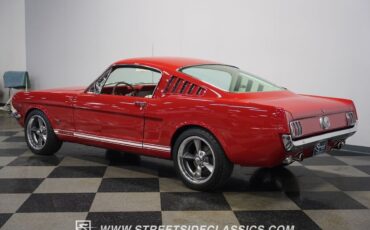 Ford-Mustang-Coupe-1966-Red-White-30635-10