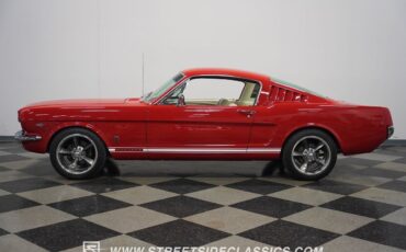 Ford-Mustang-Coupe-1966-Red-White-30635-8