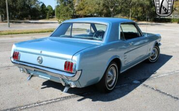 Ford-Mustang-Coupe-1966-Teal-Teal-27515-7