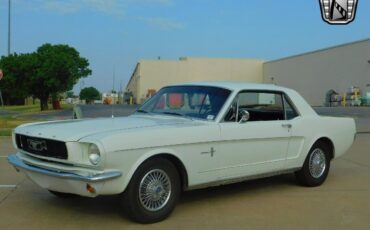 Ford-Mustang-Coupe-1966-White-Black-28207-2