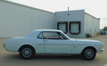 Ford-Mustang-Coupe-1966-White-Black-28207-8