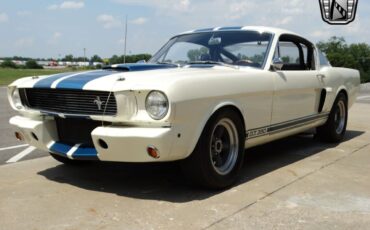 Ford-Mustang-Coupe-1966-White-Black-85109-3