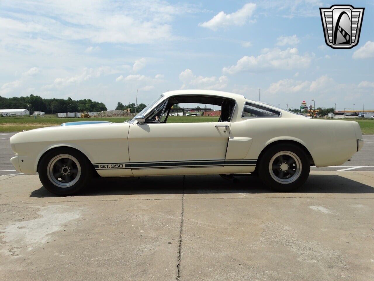 Ford-Mustang-Coupe-1966-White-Black-85109-4