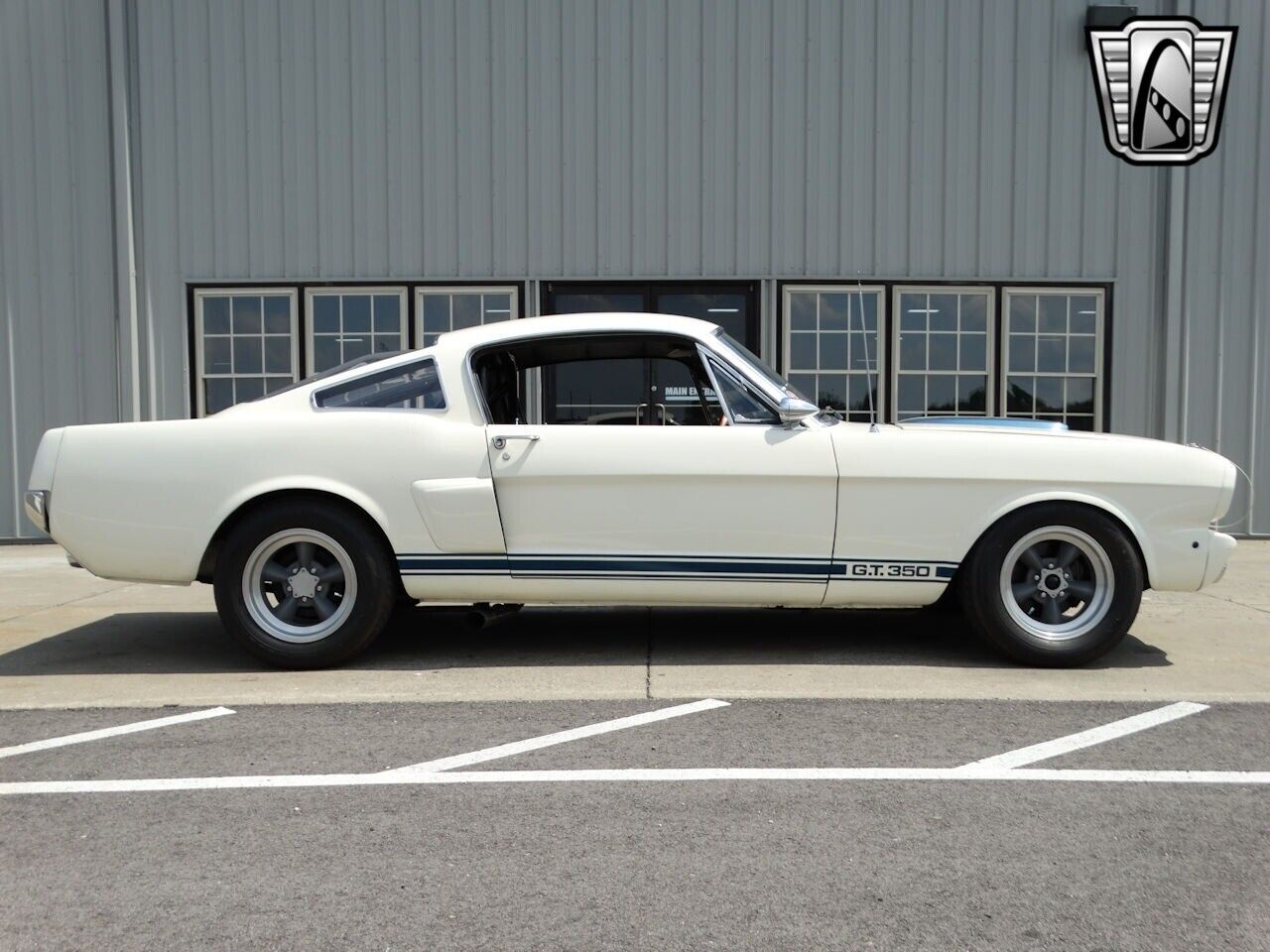 Ford-Mustang-Coupe-1966-White-Black-85109-8